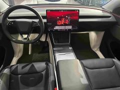 Tesla Model Y Rear-Wheel Drive - ფოტო 13