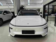 Tesla Model Y Rear-Wheel Drive - ფოტო 2