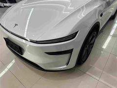 Tesla Model Y Rear-Wheel Drive - ფოტო 4