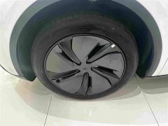Tesla Model Y Rear-Wheel Drive - ფოტო 5