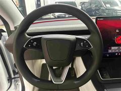 Tesla Model Y Rear-Wheel Drive - ფოტო 7