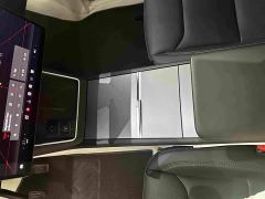 Tesla Model Y Rear-Wheel Drive - ფოტო 9