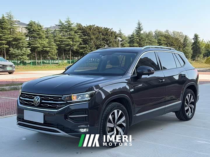 Volkswagen Taos 330TSI FWD Luxury Smart Connect Edition - автомобиль из Китая