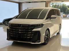 Toyota Vellfire Crown Hybrid 2.5L Executive Premier Edition - фото 1