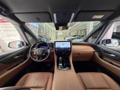 Toyota Vellfire Crown Hybrid 2.5L Executive Premier Edition - фото 11