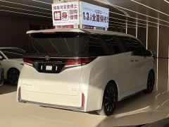 Toyota Vellfire Crown Hybrid 2.5L Executive Premier Edition - фото 18