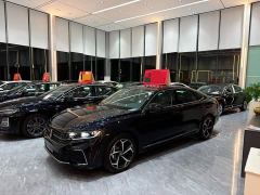 Volkswagen Passat Outstanding Edition 380TSI Starry Sky Dragon Ascendant Version - фото 1