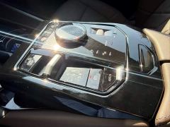 BMW i5 eDrive 35L Luxury Package - ფოტო 17