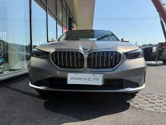 BMW i5 eDrive 35L Luxury Package - ფოტო 2