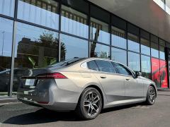 BMW i5 eDrive 35L Luxury Package - ფოტო 5