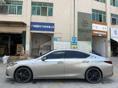 Lexus ES 300h F SPORT - ფოტო 3
