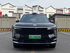 IM Motors Zhiji LS8 52 Max Luxury Six-Seater - фото 4