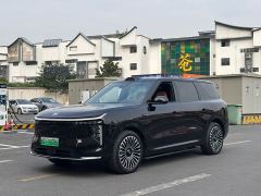 IM Motors Zhiji LS8 52 Max Luxury Six-Seater - фото 5