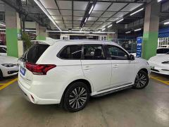 Mitsubishi Outlander 2.0L RWD Enjoy Edition 5-seater - photo 4