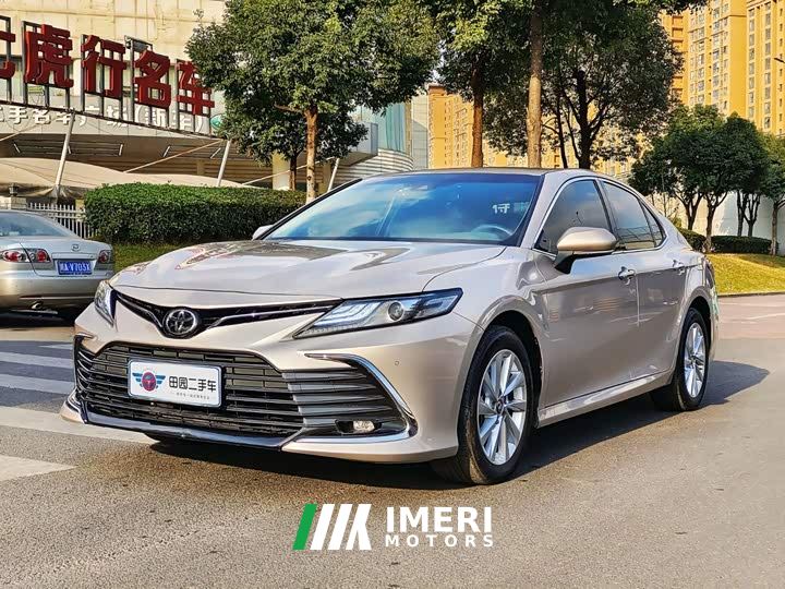 Toyota Camry 2.0G Luxury