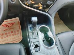 Toyota Camry 2.0G Luxury - фото 10