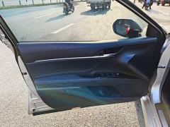 Toyota Camry 2.0G Luxury - фото 6