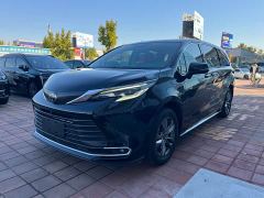 Toyota Sienna 2.5L Hybrid FWD Luxury - photo 1
