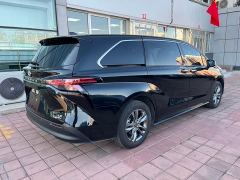 Toyota Sienna 2.5L Hybrid FWD Luxury - photo 4