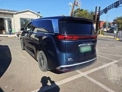 Denza D9 DM-i 970 AWD Flagship - фото 4