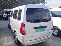 Wuling Hongguang EV Passenger Vehicle Base 7-Seater 300KM Range - photo 4