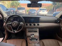 Mercedes-Benz E-Class Facelift E 300 L Luxury - фото 13