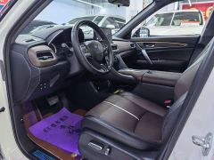 Honda UR-V 370TURBO RWD Luxury Elegant Edition - photo 7