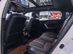 Honda UR-V 370TURBO RWD Luxury Elegant Edition - photo 9