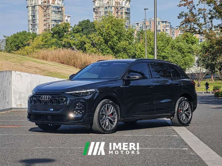 Audi Q5L 2.0T Exclusive Edition for Millions of Users - car from China