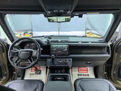 Land Rover Defender Facelift 110 3.0T X P400 - фото 11