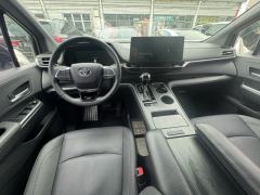 Toyota Sienna Dual-Engine 2.5L 4WD Prestige Edition - photo 7
