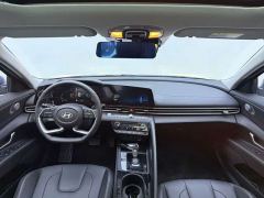 Hyundai Elantra 1.5L CVT Luxury - ფოტო 9