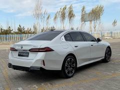 BMW 5 Series 530Li Premier M Sport Package - ფოტო 4