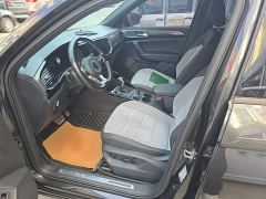 Volkswagen Taos 380TSI AWD R-Line Smart Connected Edition - фото 14
