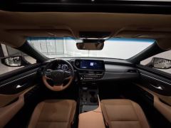 Lexus ES 300h Premium Edition - фото 4