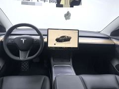 Tesla Model 3 Rear-Wheel Drive - ფოტო 4