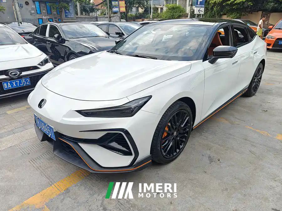 Changan UNI-V Third Generation 2.0T Dynamic Engine Edition - ავტომობილი ჩინეთიდან
