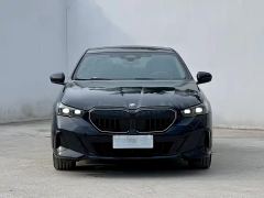 BMW 5 Series 525Li M Sport Package - ფოტო 2