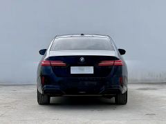 BMW 5 Series 525Li M Sport Package - ფოტო 3