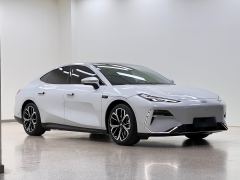 Geely Galaxy E8 700km Edition - ფოტო 3