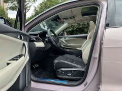 Lynk & Co 06 1.5T Shero Pink Special Edition - photo 5