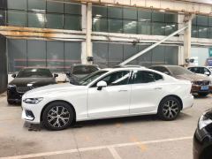 Volvo S60 B4 Smart Luxury Edition - ფოტო 4