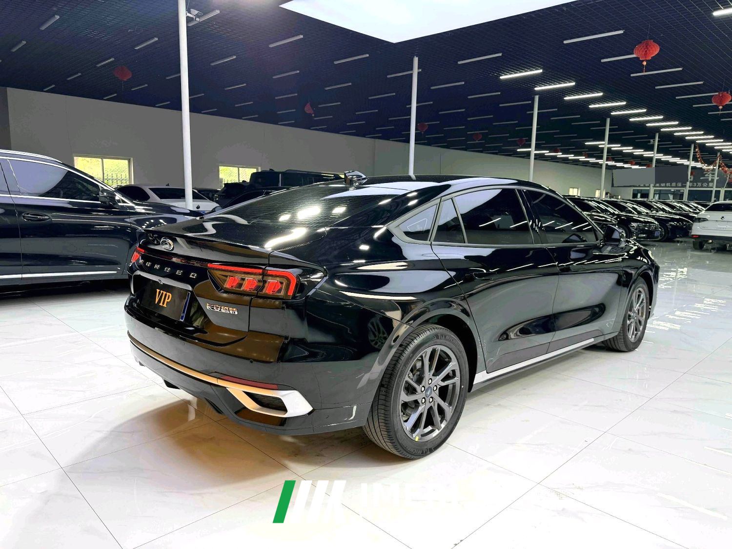 Ford Mondeo 2.0T EcoBoost Luxury Edition