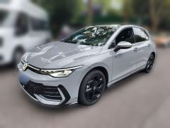 Volkswagen Golf 300TSI R-Line - ფოტო 1