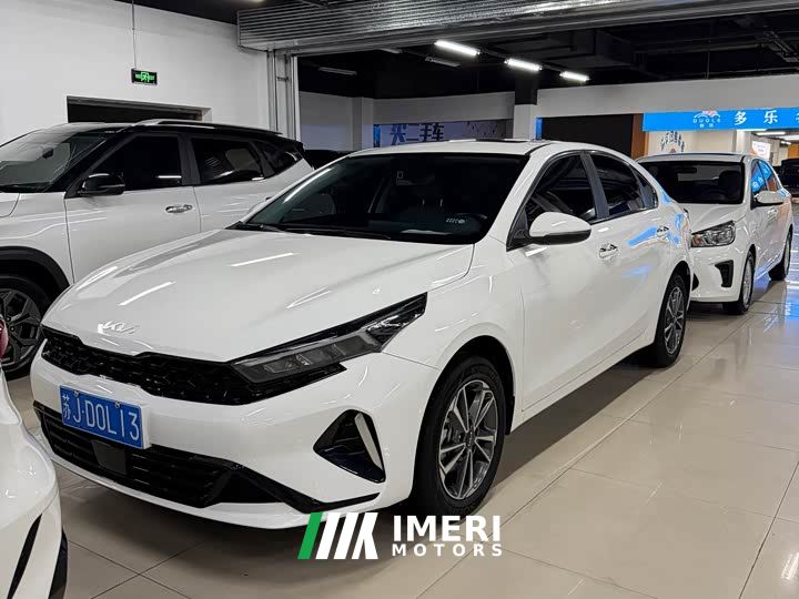 Kia K3 1.5L CVT Luxury Edition - автомобиль из Китая