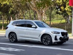 BMW iX3 sDrive40 Premier - ფოტო 3