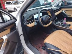 Geely Boyue L 1.5TD DCT Luxury - ფოტო 15
