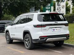 Jeep Commander 2.0T FWD Luxury - photo 4