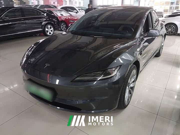 Tesla Model 3 Rear-Wheel Drive