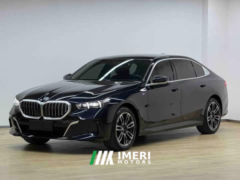 2024 BMW 5 Series 525Li Luxury Package